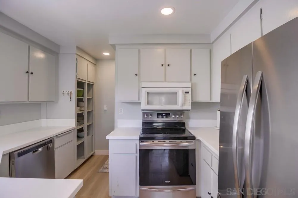 https://cdn.realtyfeed.com/cdn/127/250036690/2093cec5dd256fc568f17533d55eaefb.webp