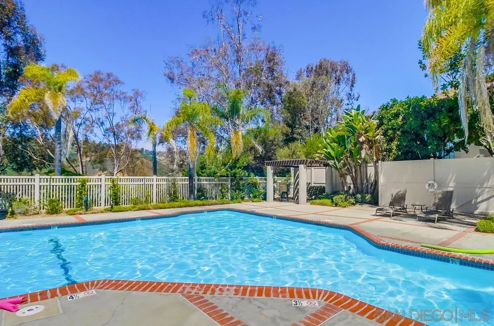 https://cdn.realtyfeed.com/cdn/127/250036690/325a1fceaf857f41f3df1af5671886f3.webp