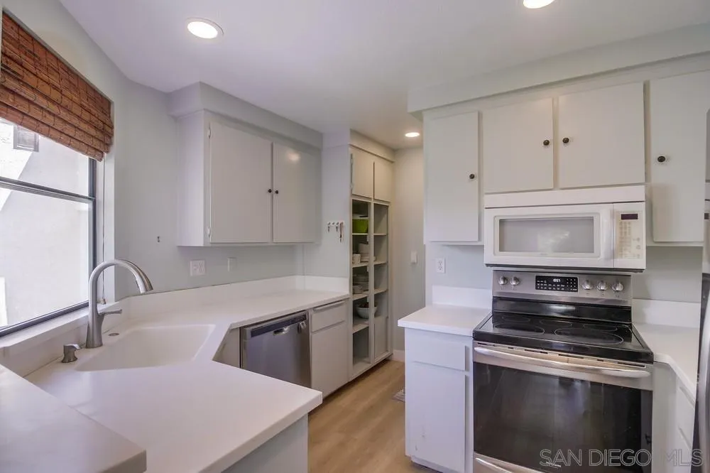 https://cdn.realtyfeed.com/cdn/127/250036690/5b04d9e8076f5fff9e2ddb299cea90b5.webp