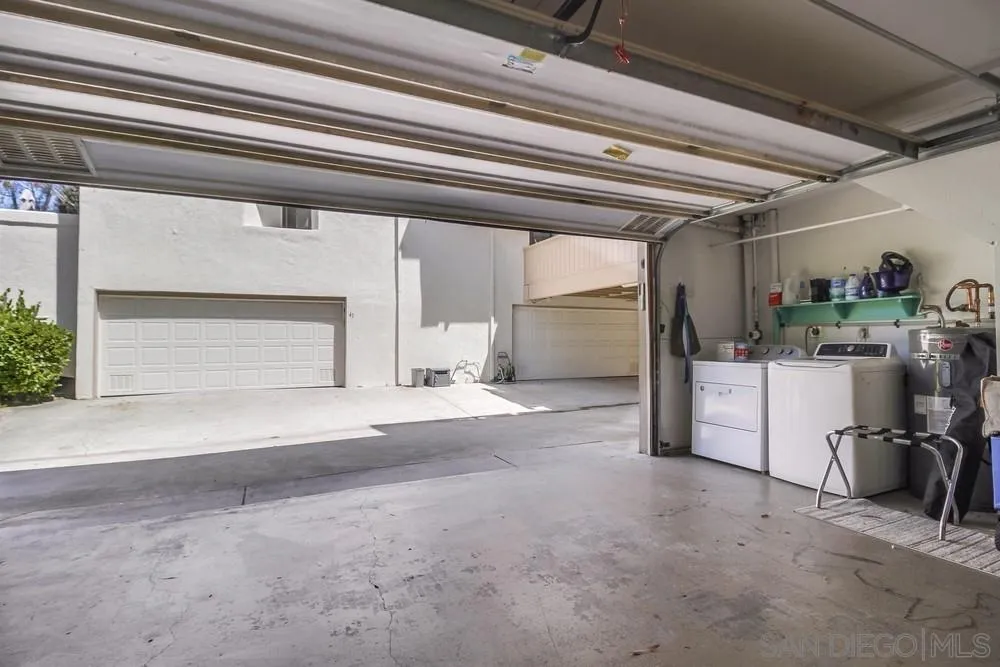 https://cdn.realtyfeed.com/cdn/127/250036690/6ce647a223c1fdc149ba5420b11f5784.webp