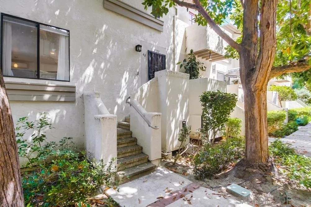 https://cdn.realtyfeed.com/cdn/127/250036690/83a8fcedd6899660216f3c6089379a37.webp