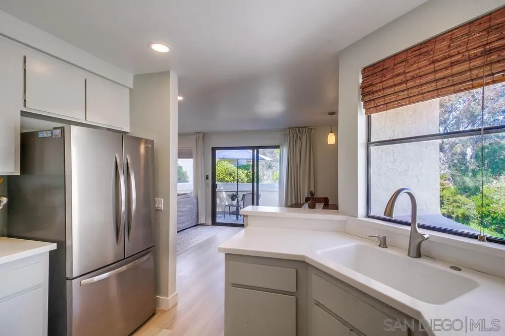 https://cdn.realtyfeed.com/cdn/127/250036690/88ec7231466a34f0e483b0a226301f09.webp