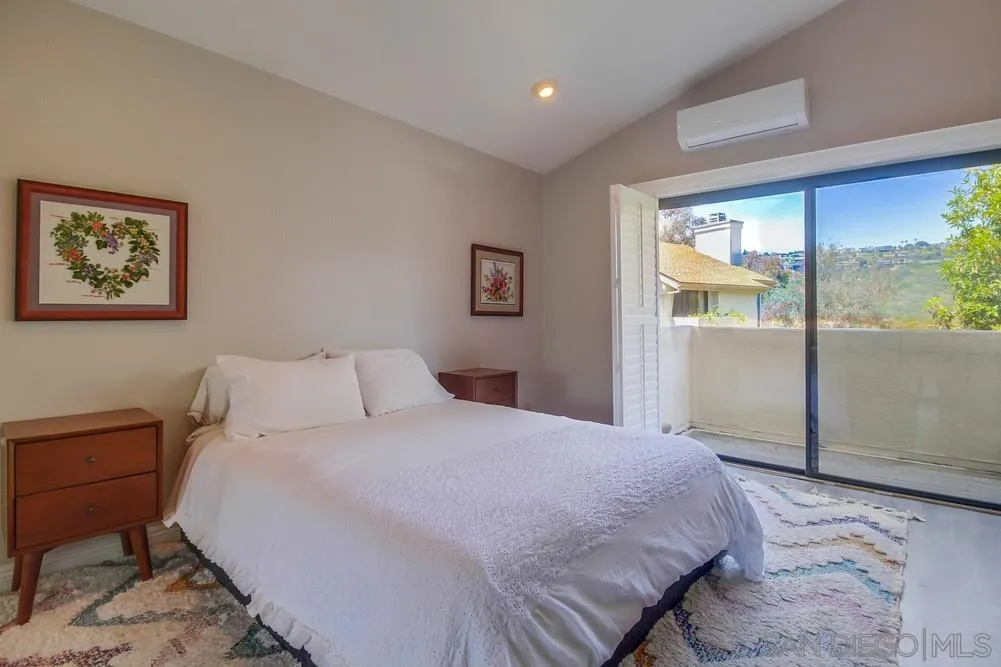 https://cdn.realtyfeed.com/cdn/127/250036690/959078309d14f5accd2fabb092793ca8.webp