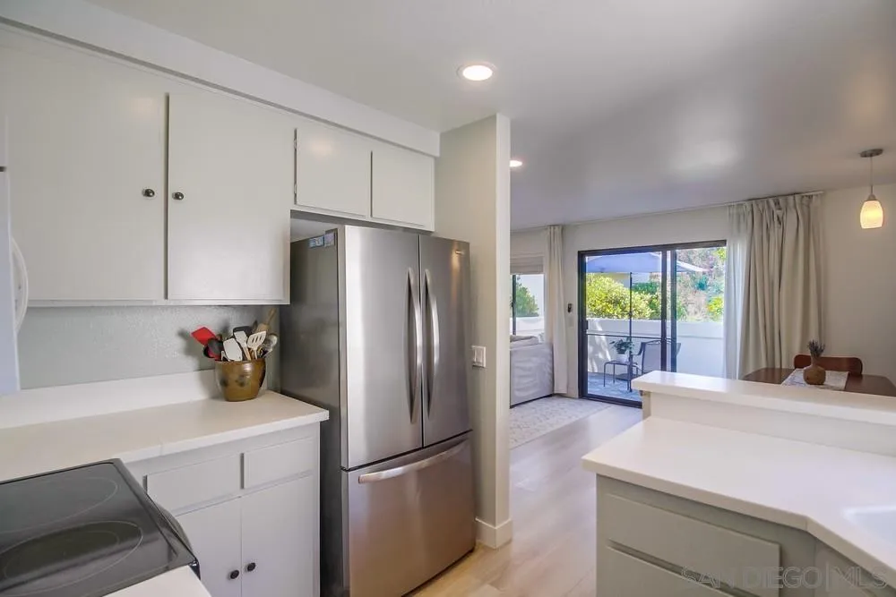 https://cdn.realtyfeed.com/cdn/127/250036690/cf4e9e5fc96c60b14a4706f3f7e57f1b.webp