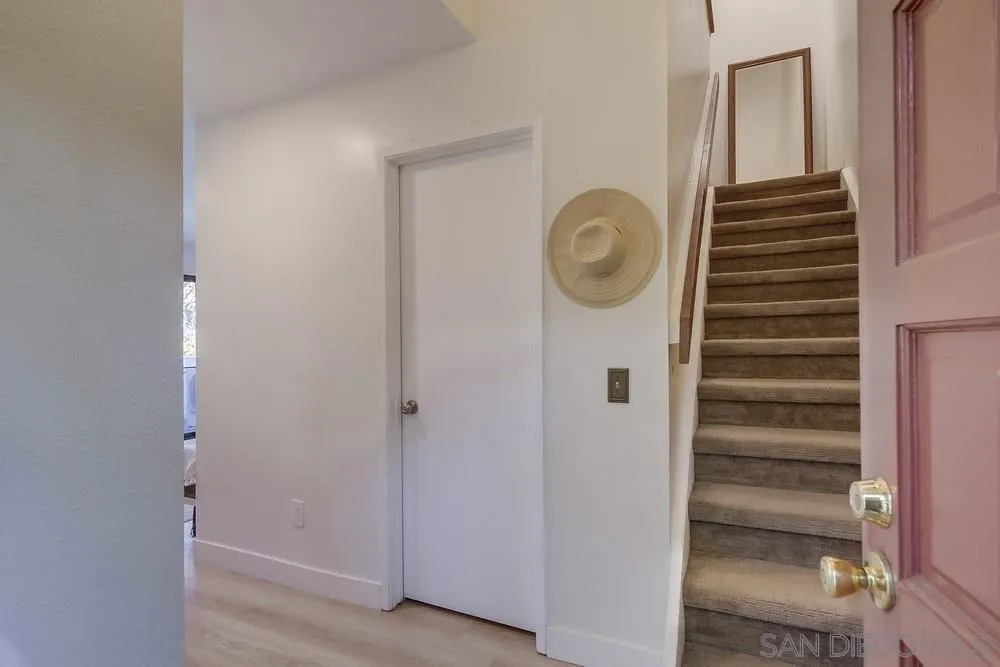 https://cdn.realtyfeed.com/cdn/127/250036690/f257b75e392089558720294aedd24d1c.webp