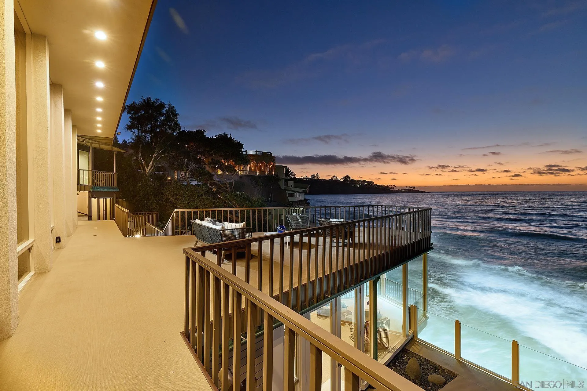 https://cdn.realtyfeed.com/cdn/127/250036694/07e44604080481c2e1e55b392307e00c.webp