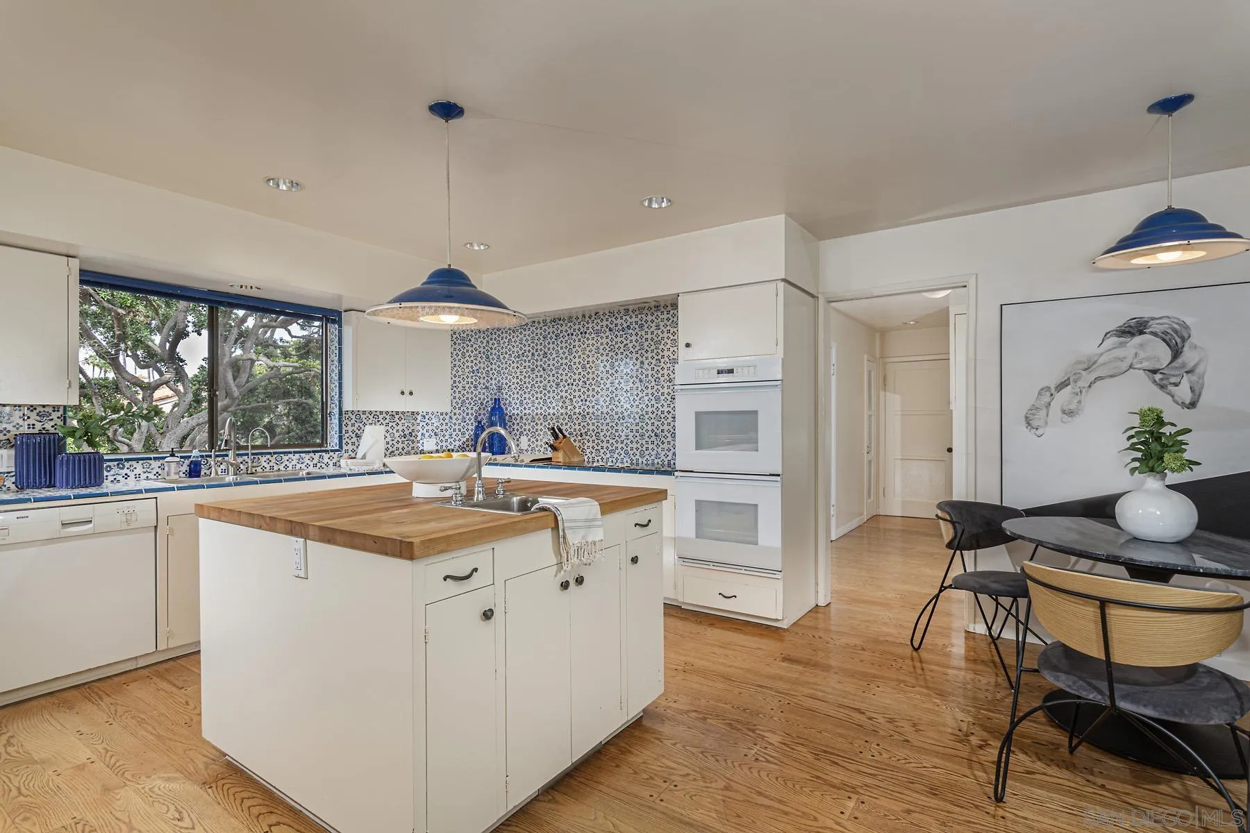 https://cdn.realtyfeed.com/cdn/127/250036694/11cffe1a33172cdb330e0a8573fb99e1.webp