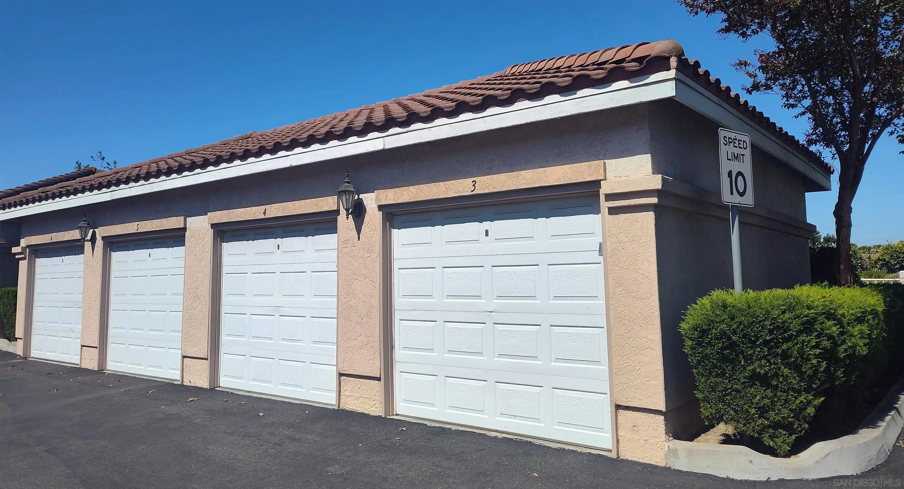 https://cdn.realtyfeed.com/cdn/127/250036695/043d069c768c003009aff5085f4c8b56.webp