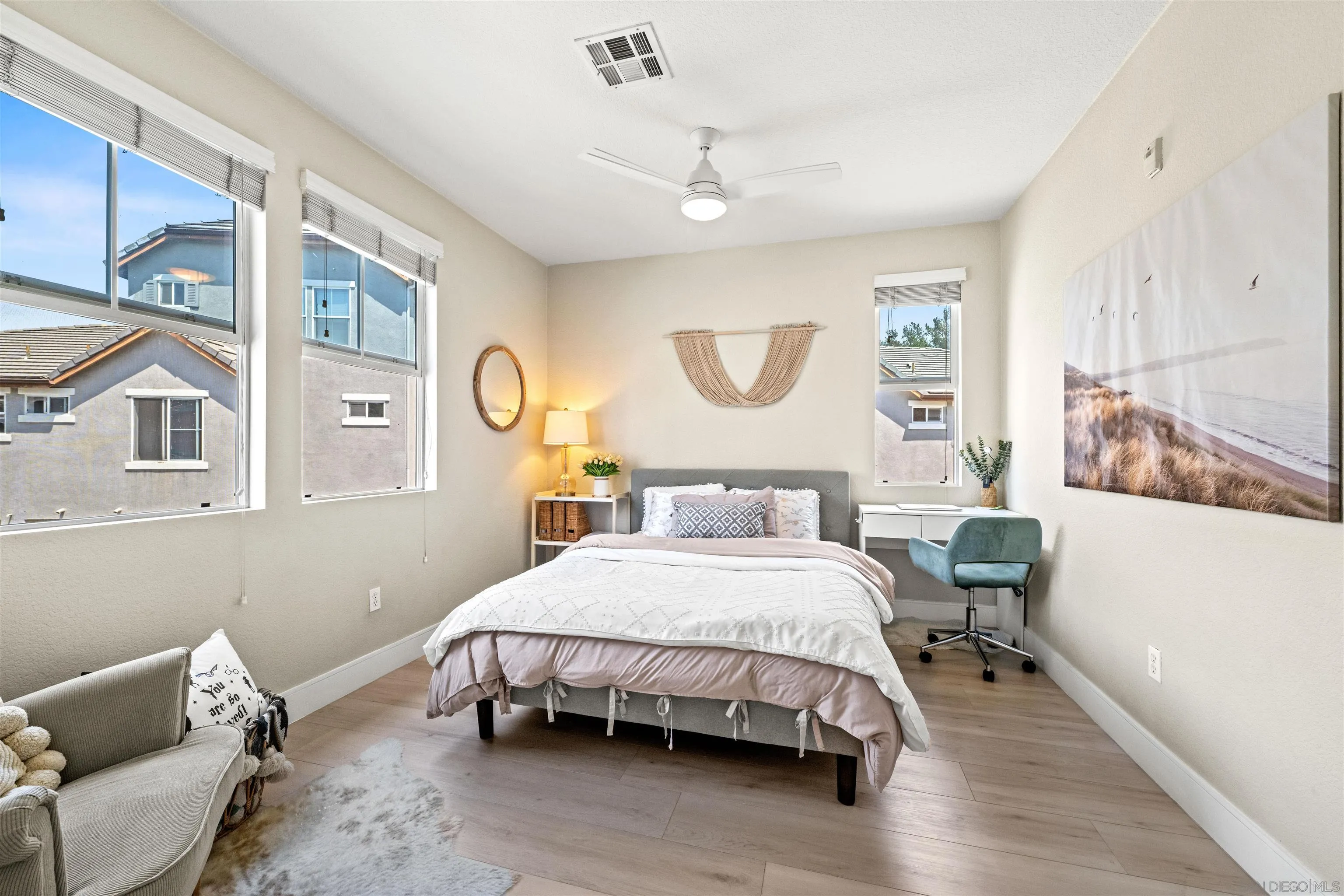 https://cdn.realtyfeed.com/cdn/127/250036699/a72d7a937ea911faba0db2e8020f81e9.webp