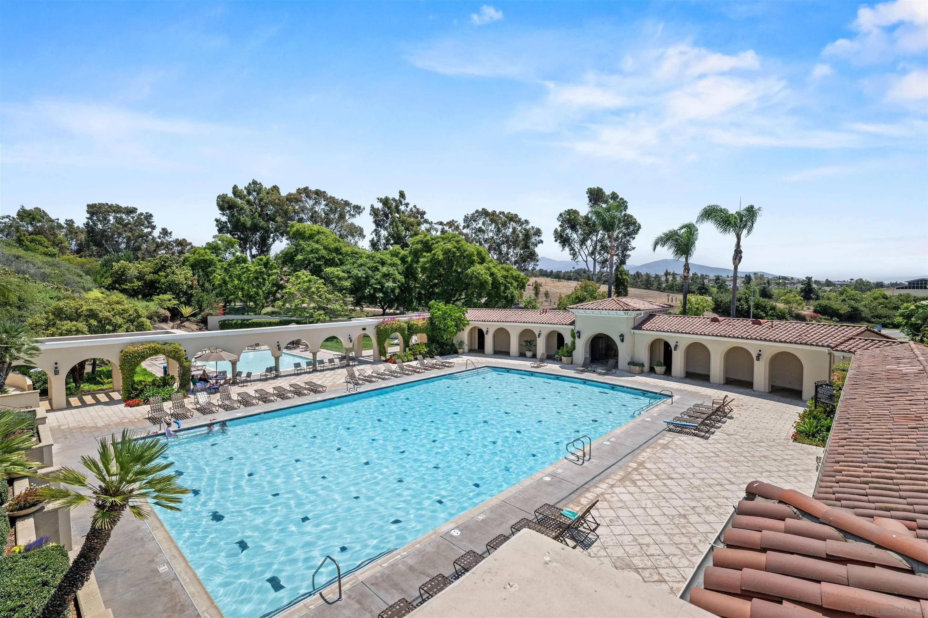 https://cdn.realtyfeed.com/cdn/127/250036699/f7cefd46f93aa447c57342bde9debeb9.webp