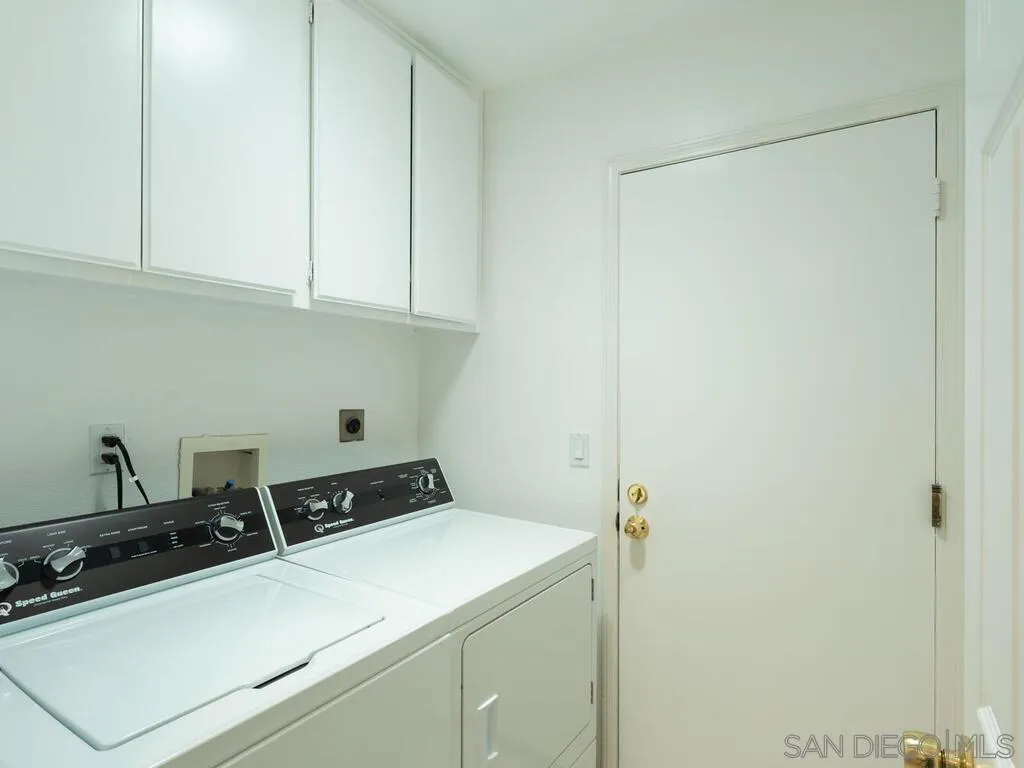 https://cdn.realtyfeed.com/cdn/127/250036703/750f298dfe7895bb93ce4bb210761c6c.webp