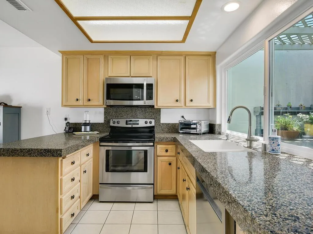 https://cdn.realtyfeed.com/cdn/127/250036703/aafd1668076ccb088c6ddd3cb2064693.webp