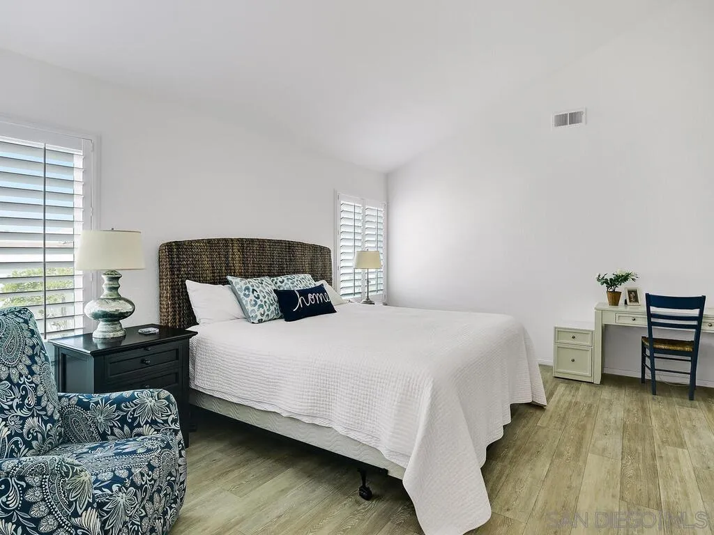 https://cdn.realtyfeed.com/cdn/127/250036703/e0a83a5808bcd55a5c21e654ece4ec9b.webp