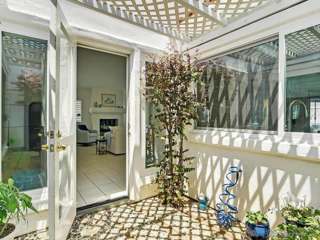 https://cdn.realtyfeed.com/cdn/127/250036703/f499ae482a2ed70c50182b65c86edf98.webp
