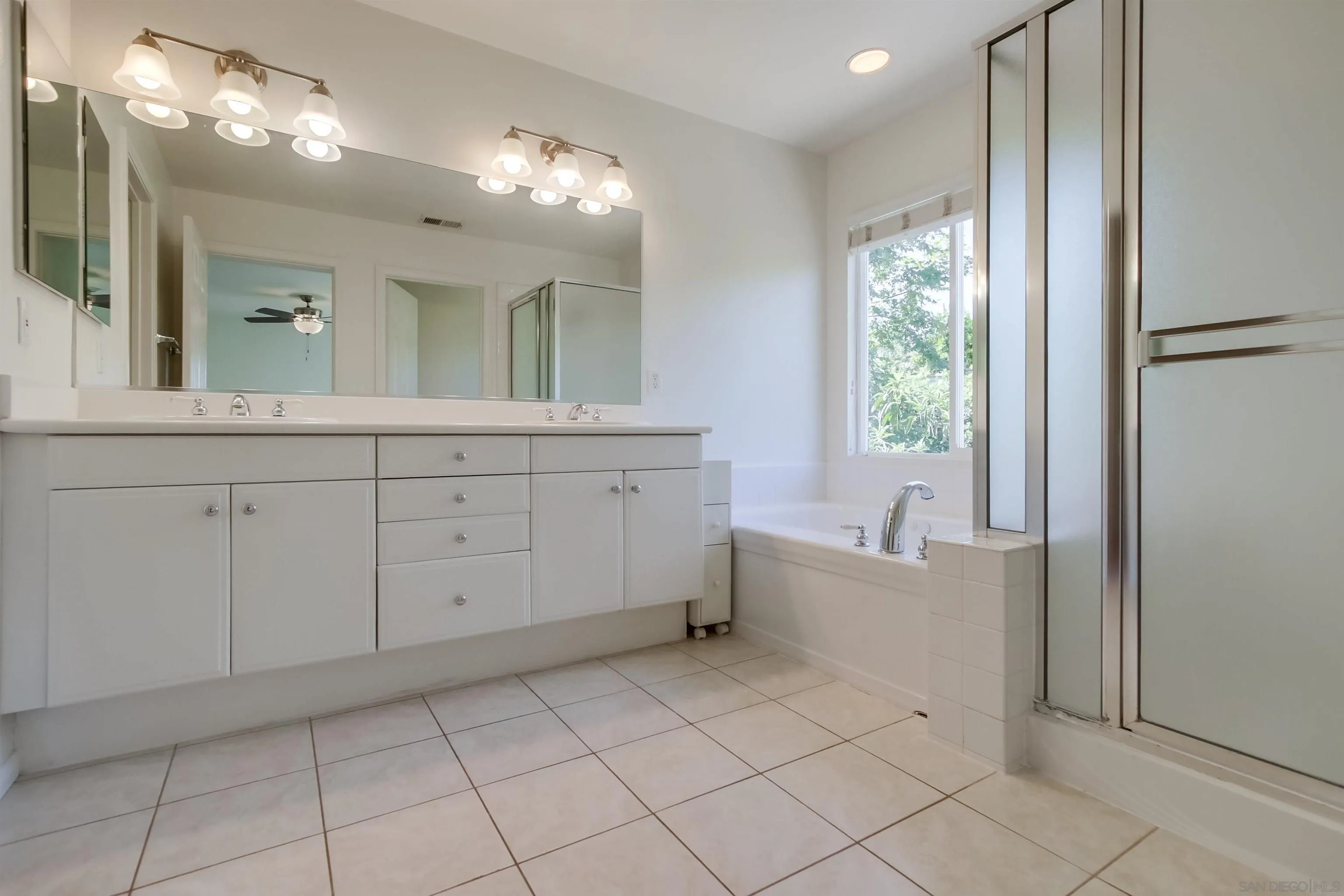 https://cdn.realtyfeed.com/cdn/127/250036704/316e760afbae3b09b7b0260a2c6aa4cd.webp