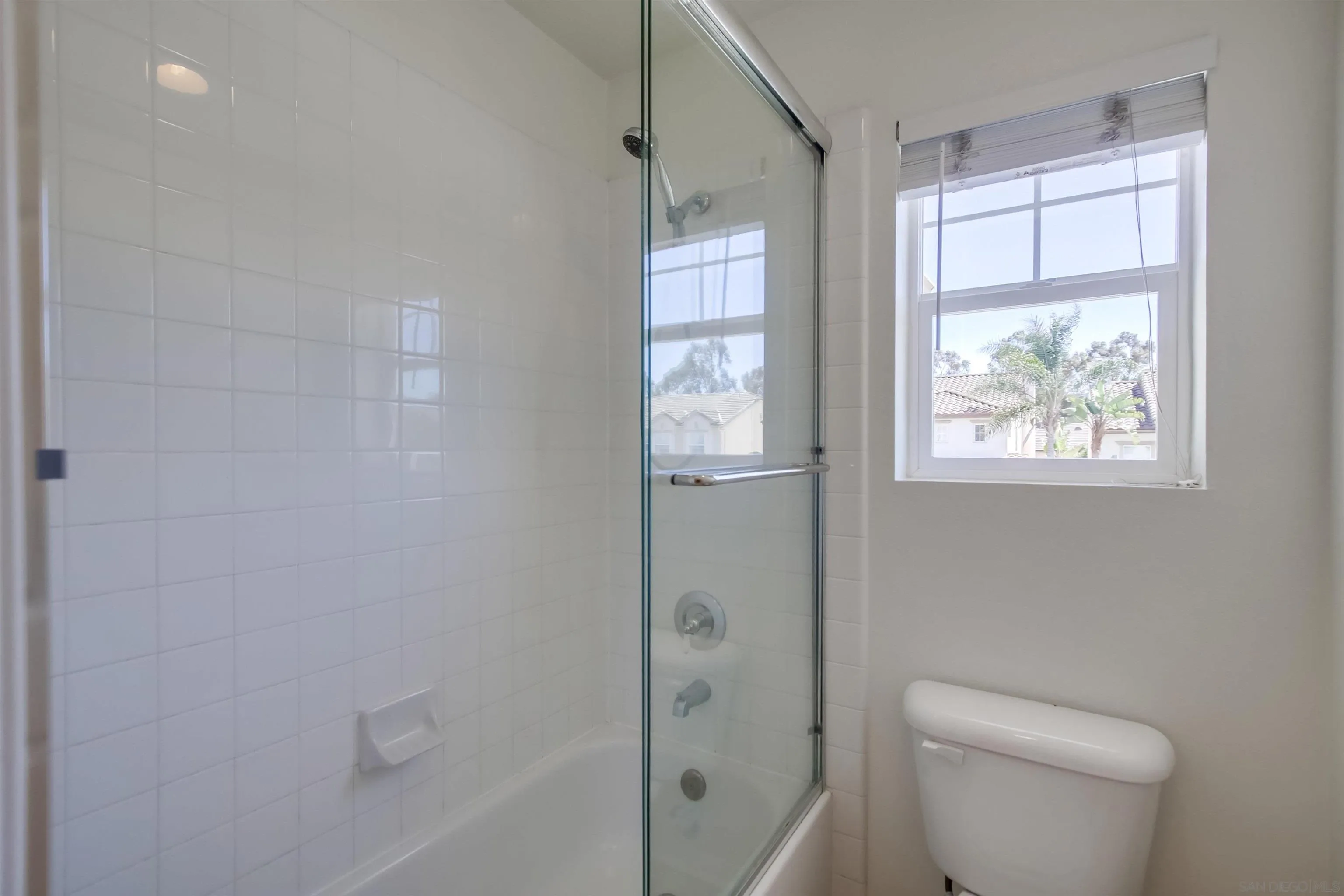 https://cdn.realtyfeed.com/cdn/127/250036704/6598892a1c8165b607145f1d0aa9ac96.webp