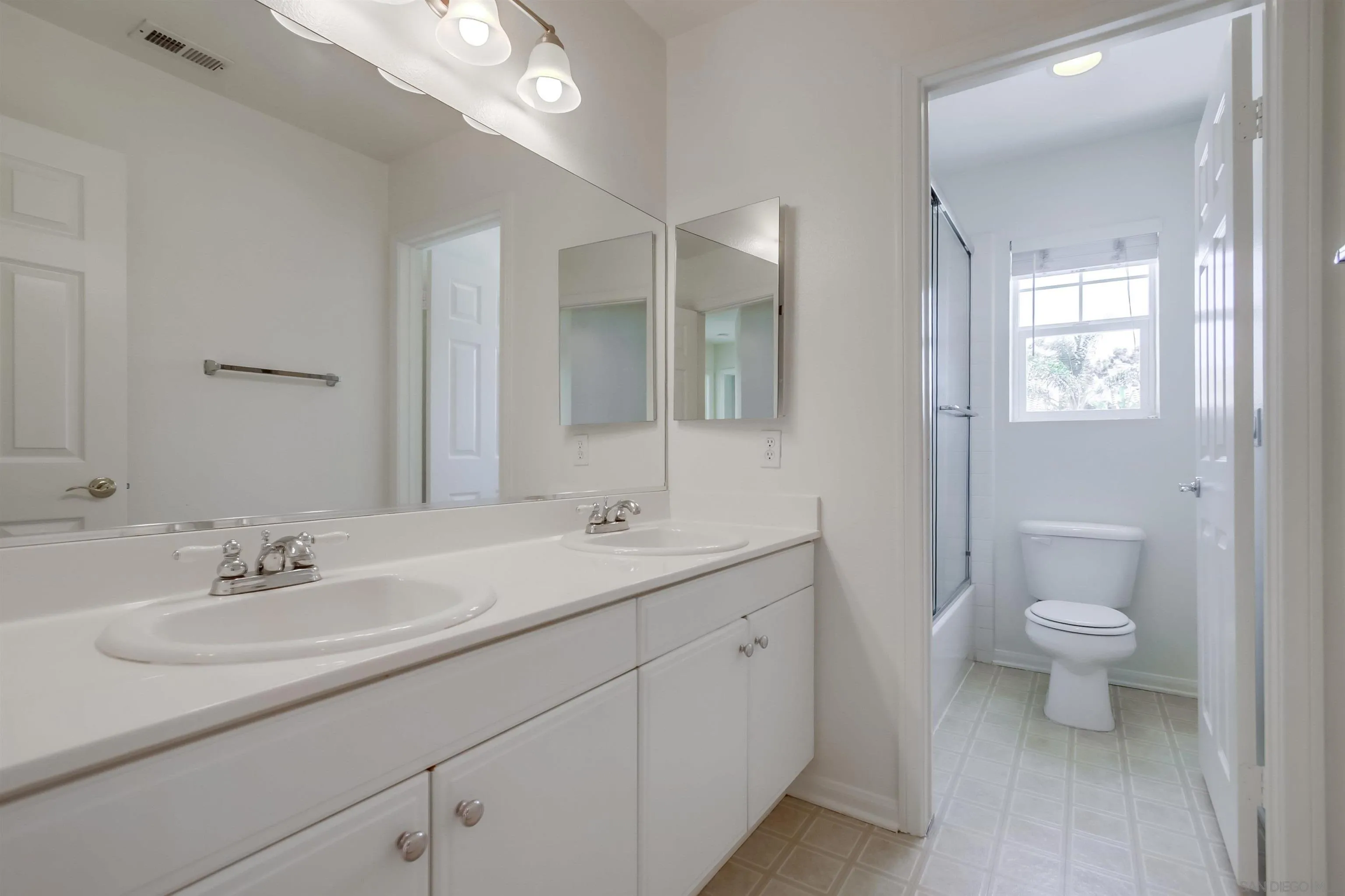 https://cdn.realtyfeed.com/cdn/127/250036704/a773a86bf16f0367b4871f600c9f1846.webp