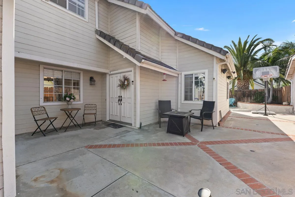 https://cdn.realtyfeed.com/cdn/127/250036705/3a33f49e5c7b8838b2076bf25d2675cc.webp