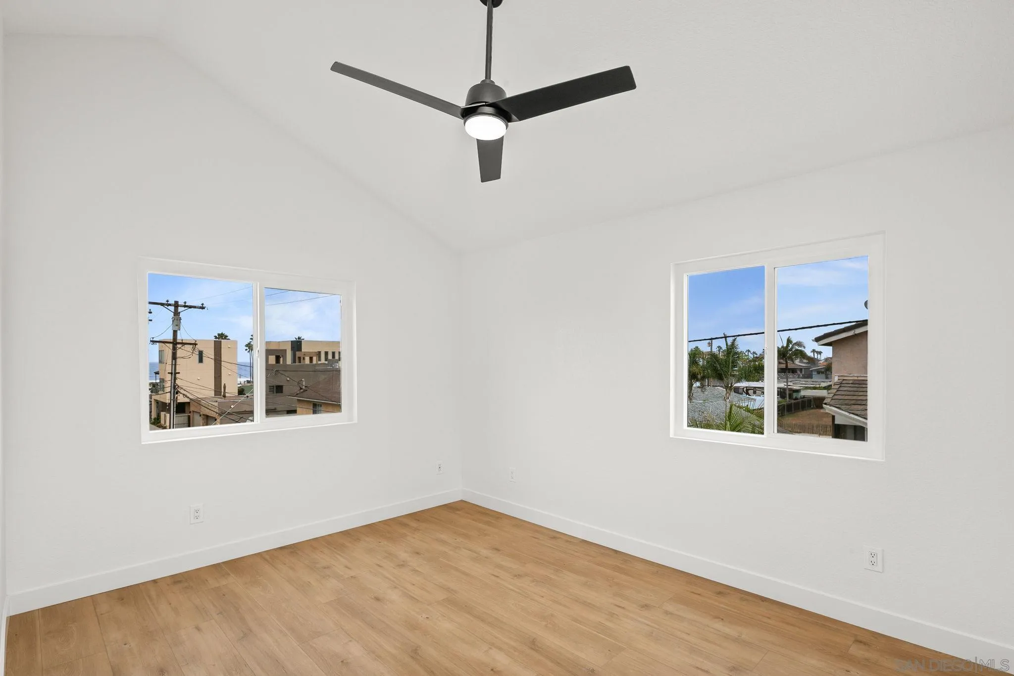 https://cdn.realtyfeed.com/cdn/127/250036706/0705054690cb04eef498676387696a21.webp
