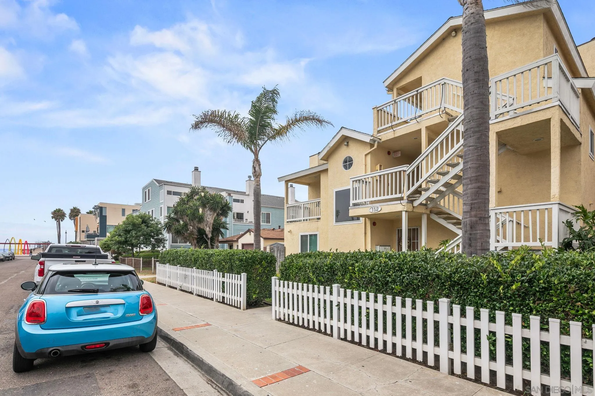 https://cdn.realtyfeed.com/cdn/127/250036706/4dfac907ac70942eca7d8d376dccab0a.webp