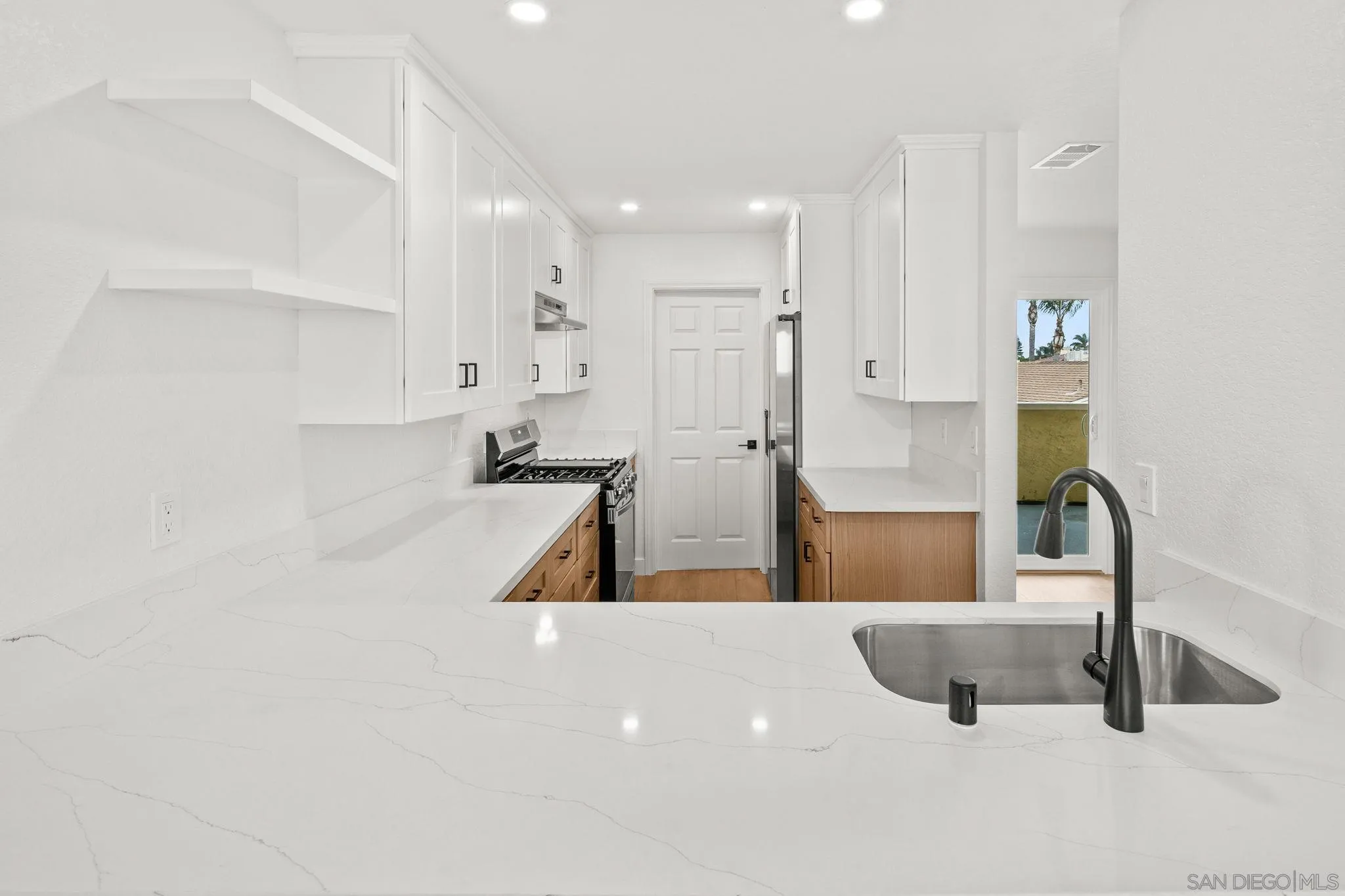 https://cdn.realtyfeed.com/cdn/127/250036706/625ff8886c053e0ec9efcdeffeb83409.webp