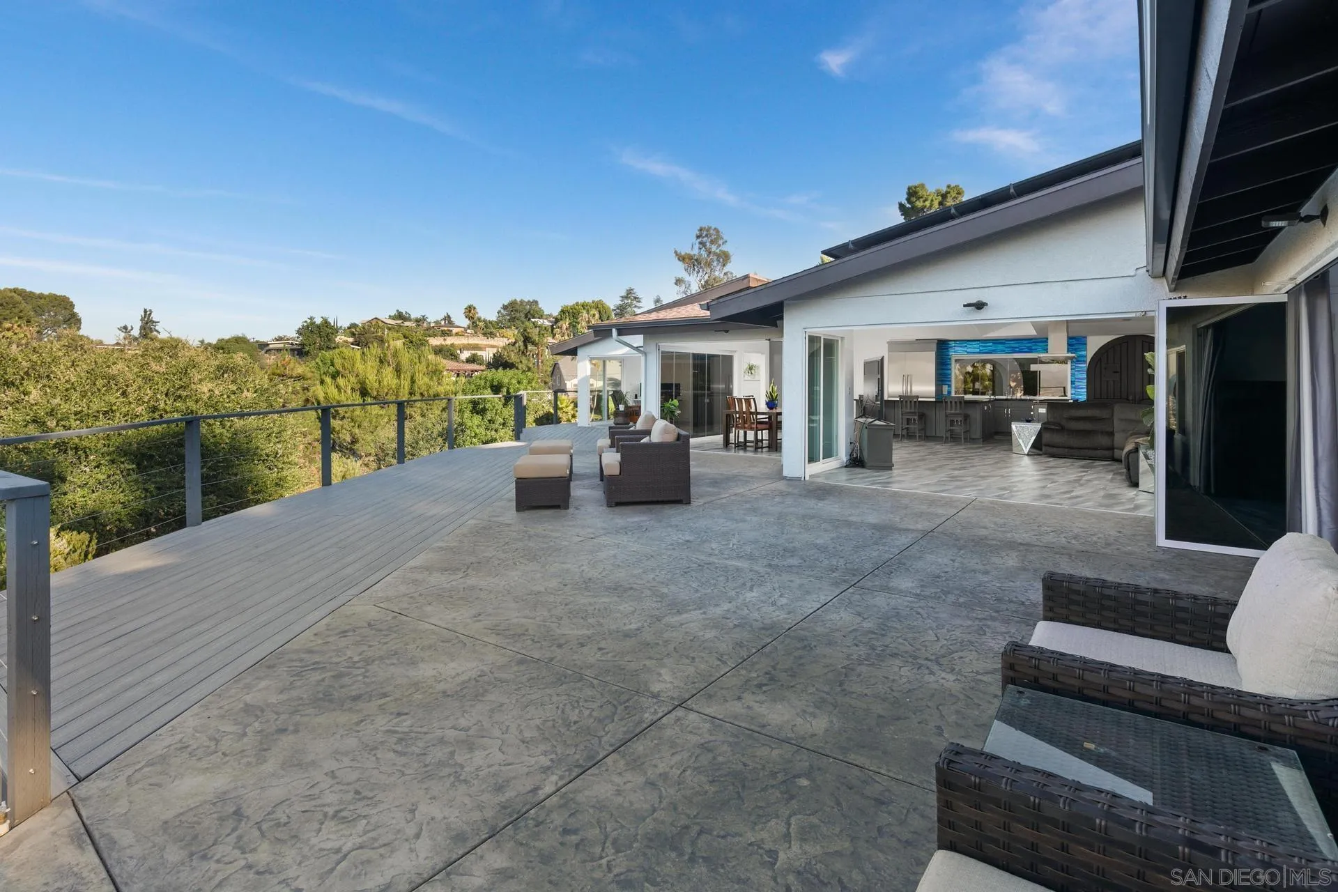 https://cdn.realtyfeed.com/cdn/127/250036707/6edf6cb66853814c4ced2a6789003434.webp