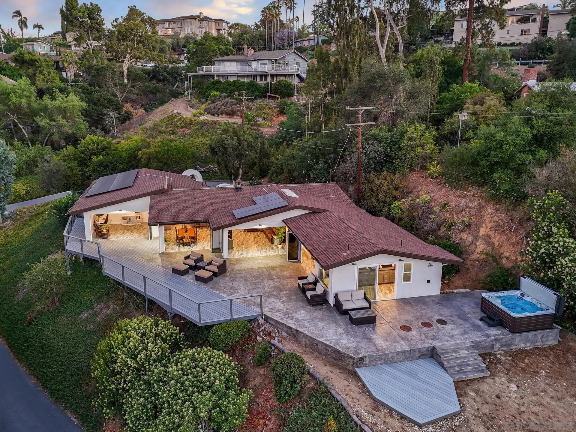 https://cdn.realtyfeed.com/cdn/127/250036707/74714e757dedb0c5cf06e56318adbe7a.webp