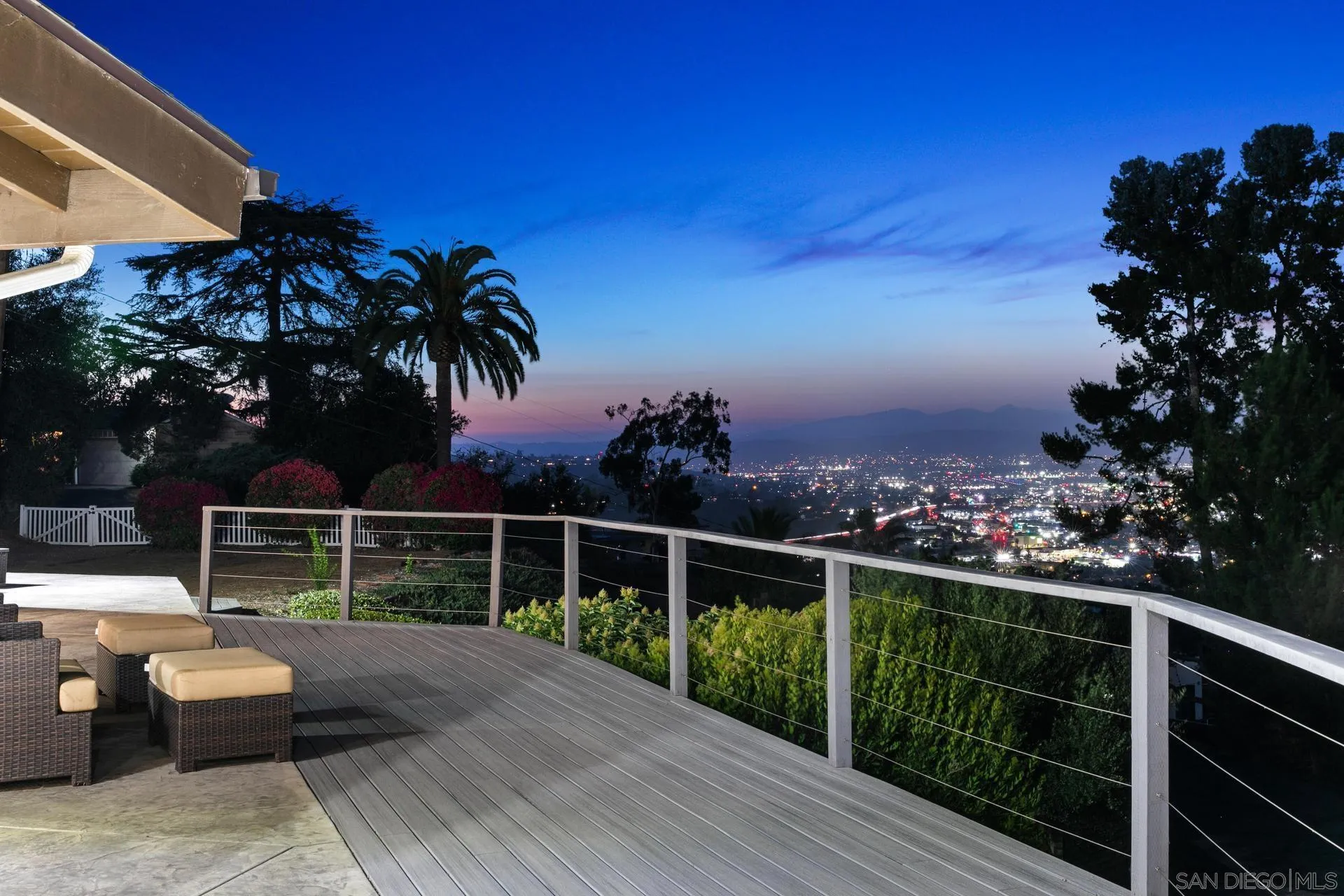 https://cdn.realtyfeed.com/cdn/127/250036707/c788874e8b059a003c2740ab6e1e549d.webp