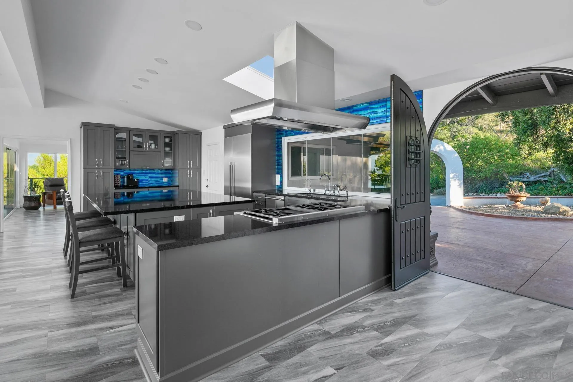https://cdn.realtyfeed.com/cdn/127/250036707/d172d95e83ce1d36700a041c4a6f1670.webp