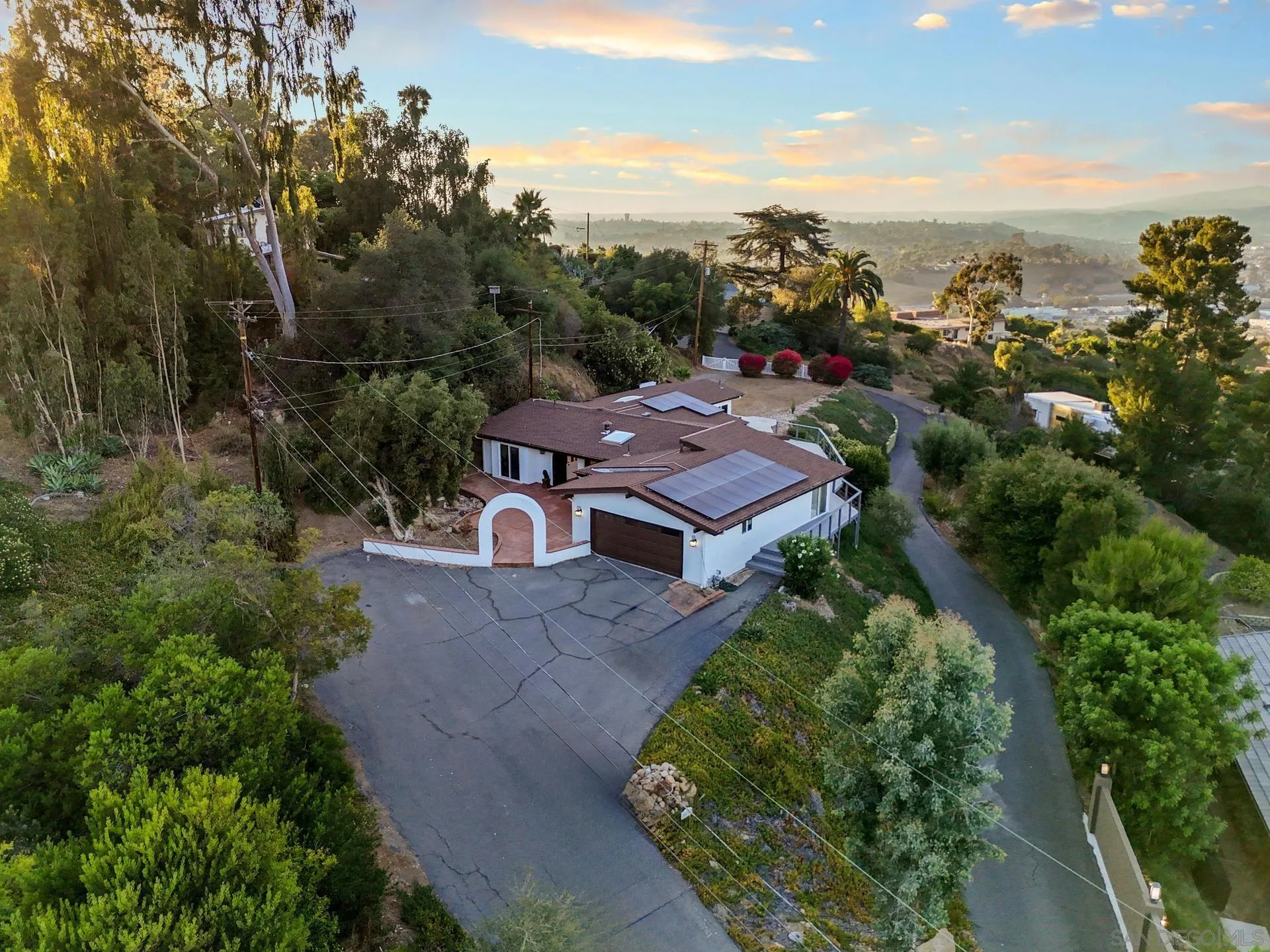 https://cdn.realtyfeed.com/cdn/127/250036707/d7c8b24fd3a654737fda34f2711d58d9.webp