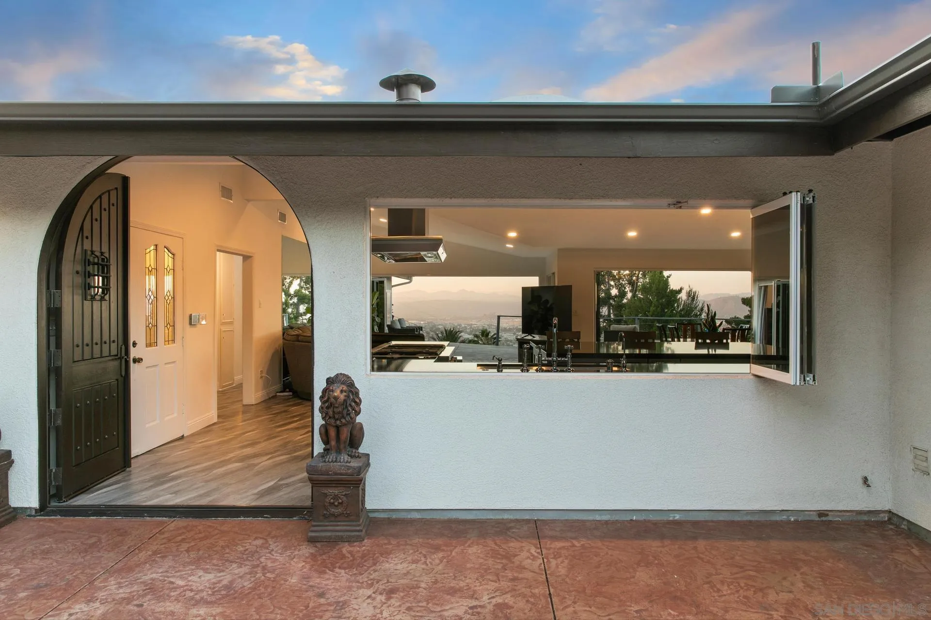 https://cdn.realtyfeed.com/cdn/127/250036707/e9194349d61d9c3860071cbe32c5c1dd.webp