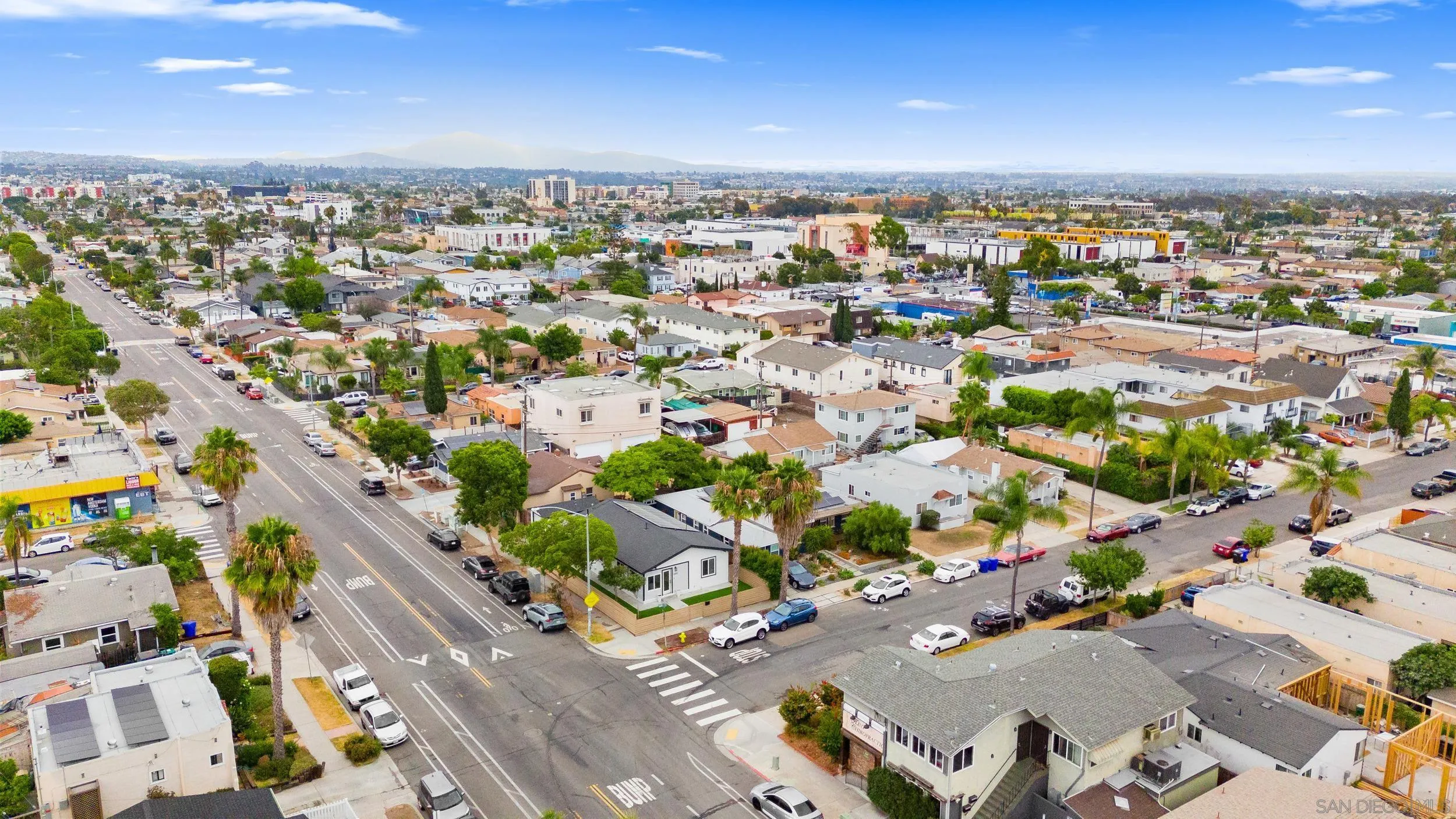 https://cdn.realtyfeed.com/cdn/127/250036711/442bca3a71a5979dc8ba10cb24fbc04f.webp