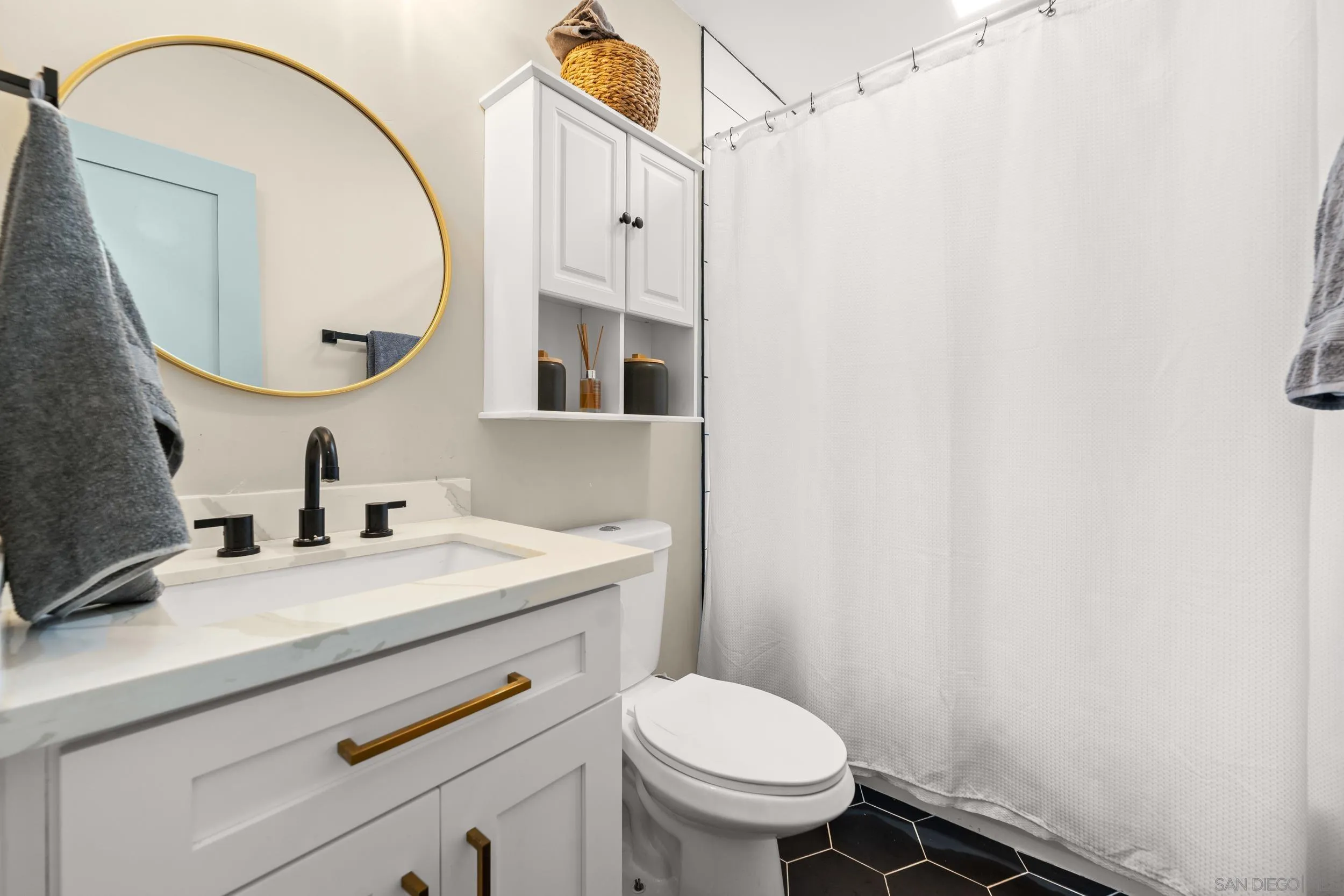 https://cdn.realtyfeed.com/cdn/127/250036711/55ab735f11d5f95b7c0069ffc96f47de.webp