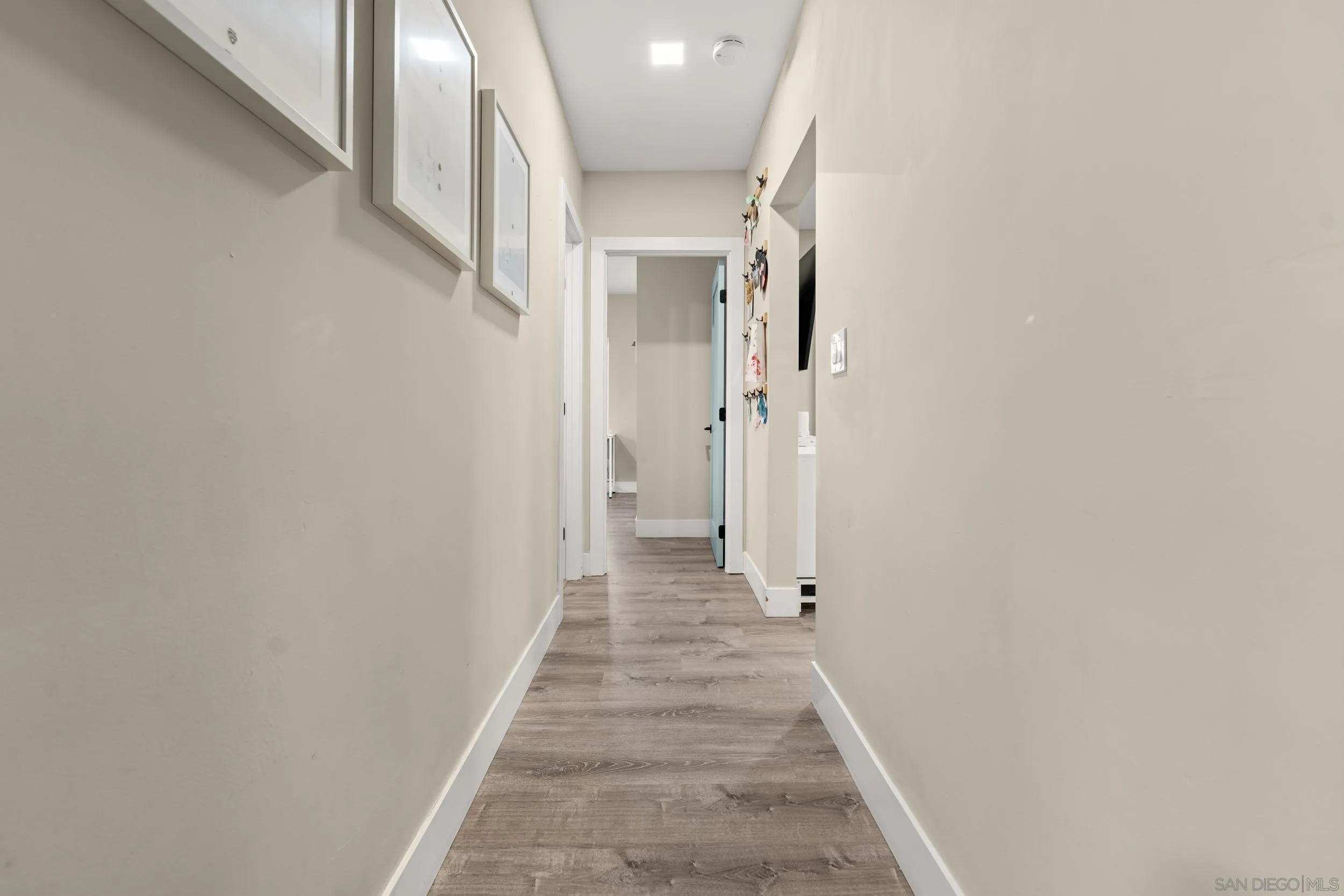 https://cdn.realtyfeed.com/cdn/127/250036711/d18fc1222707f16446f354c5e8476269.webp