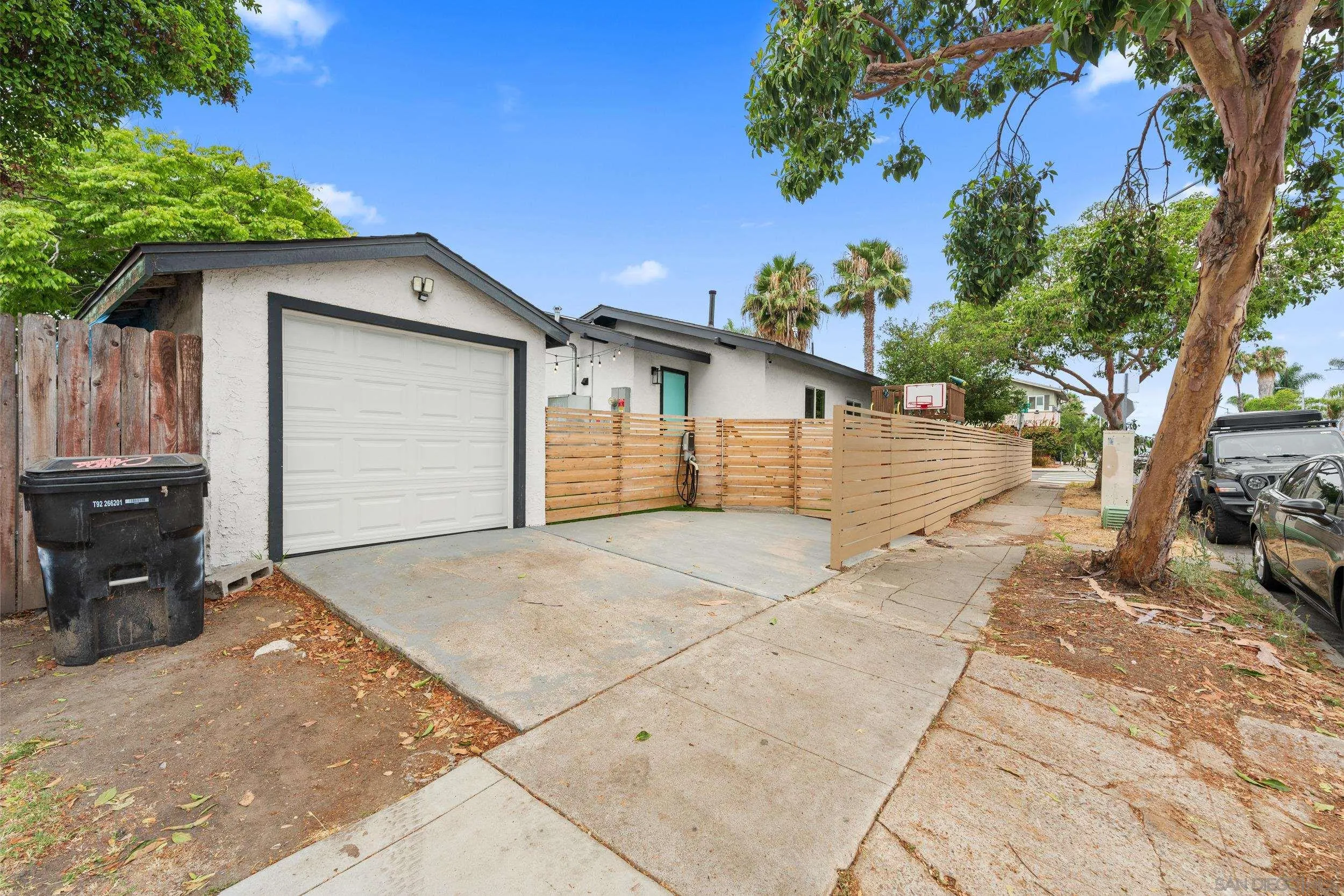 https://cdn.realtyfeed.com/cdn/127/250036711/d2676cf5c67e4cbd220d63aa1e79b632.webp