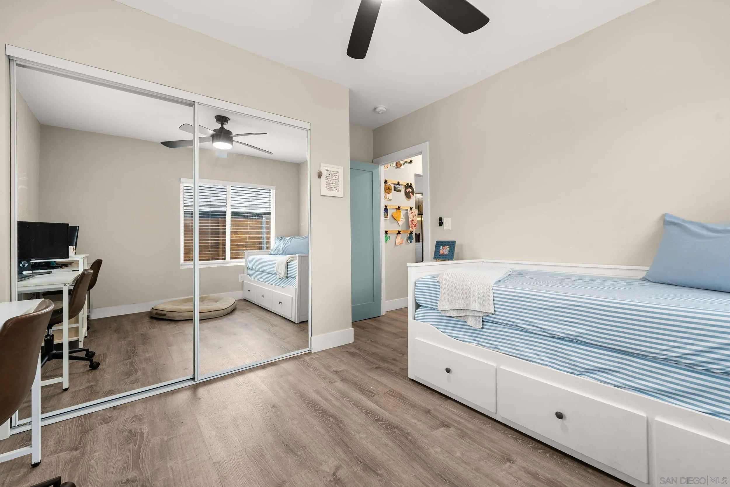 https://cdn.realtyfeed.com/cdn/127/250036711/e496fda4b7b9b51b7d8b558064dcc372.webp