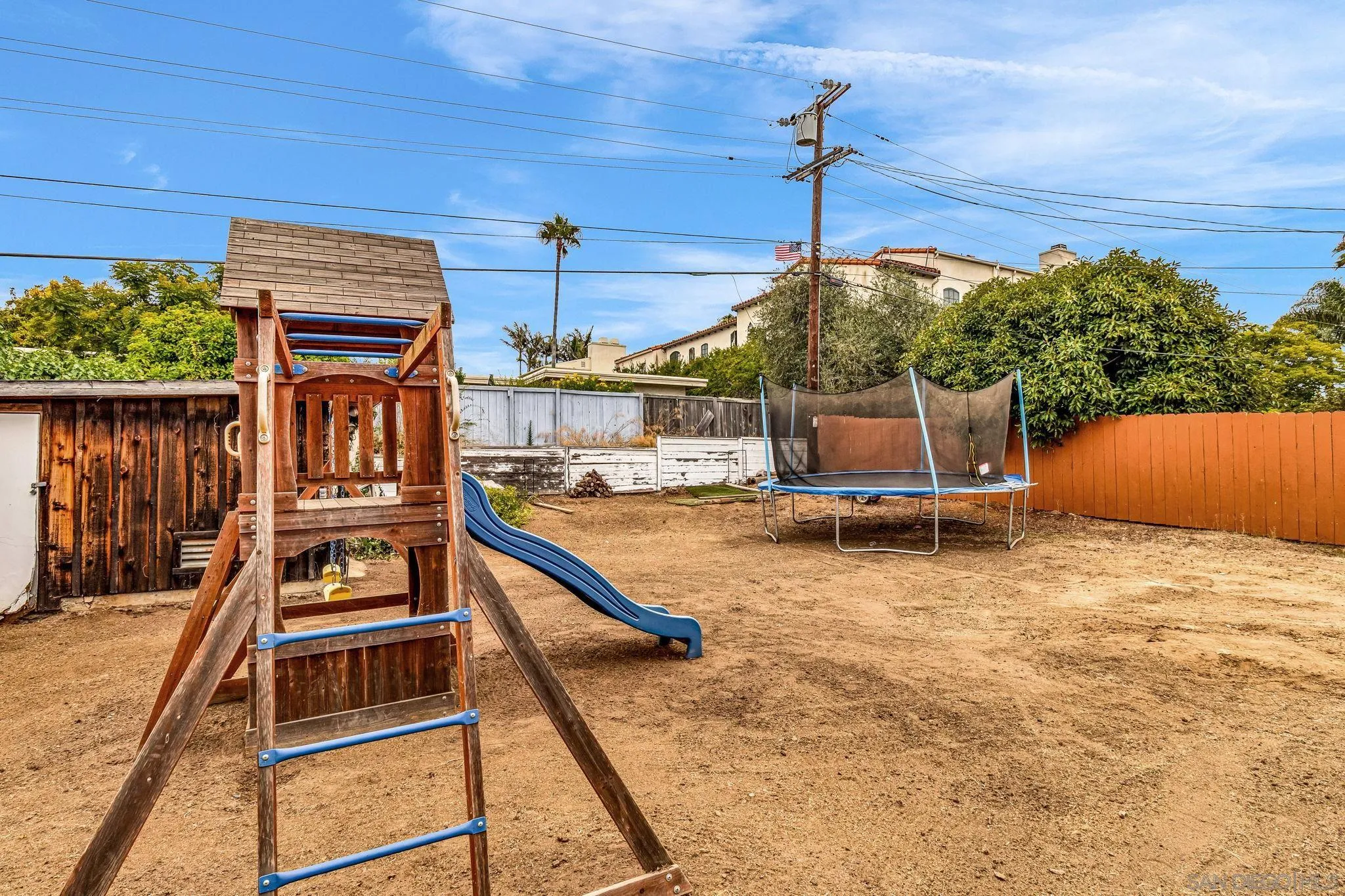 https://cdn.realtyfeed.com/cdn/127/250036714/4683f2d78e7284562d6e3c3add159df7.webp