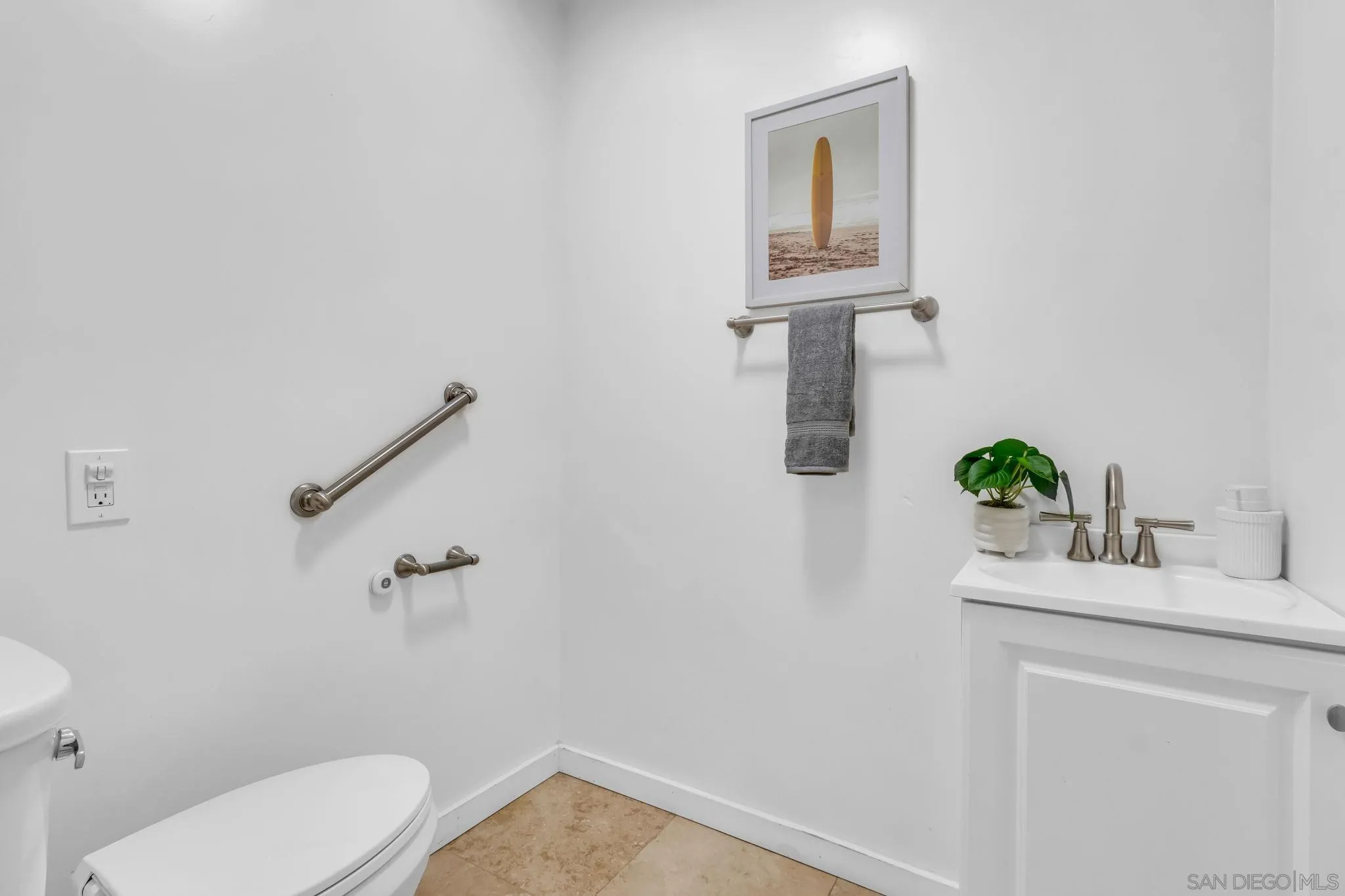 https://cdn.realtyfeed.com/cdn/127/250036714/500dd31b9a7df48b239b8edc13baddc6.webp