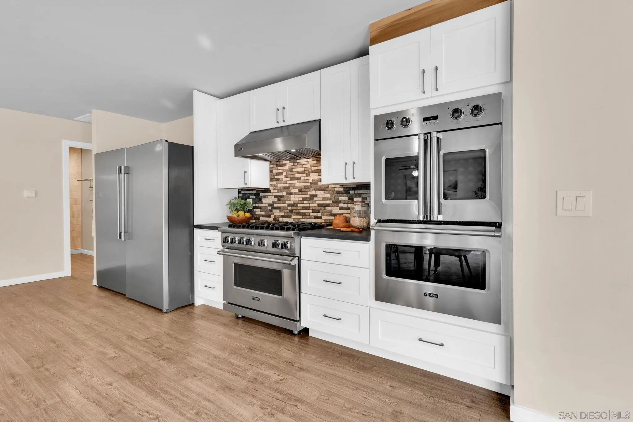 https://cdn.realtyfeed.com/cdn/127/250036714/52adabbd50f38f94d3746d1e254590ff.webp
