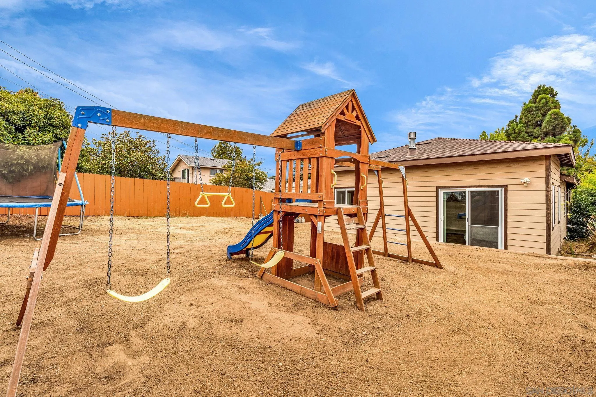 https://cdn.realtyfeed.com/cdn/127/250036714/932118929555bf628440c7409fd72323.webp