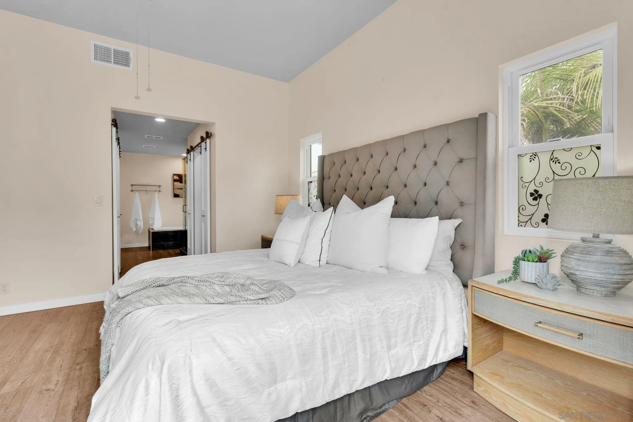 https://cdn.realtyfeed.com/cdn/127/250036714/b79bff899d117c1fd9d911e15dab803e.webp