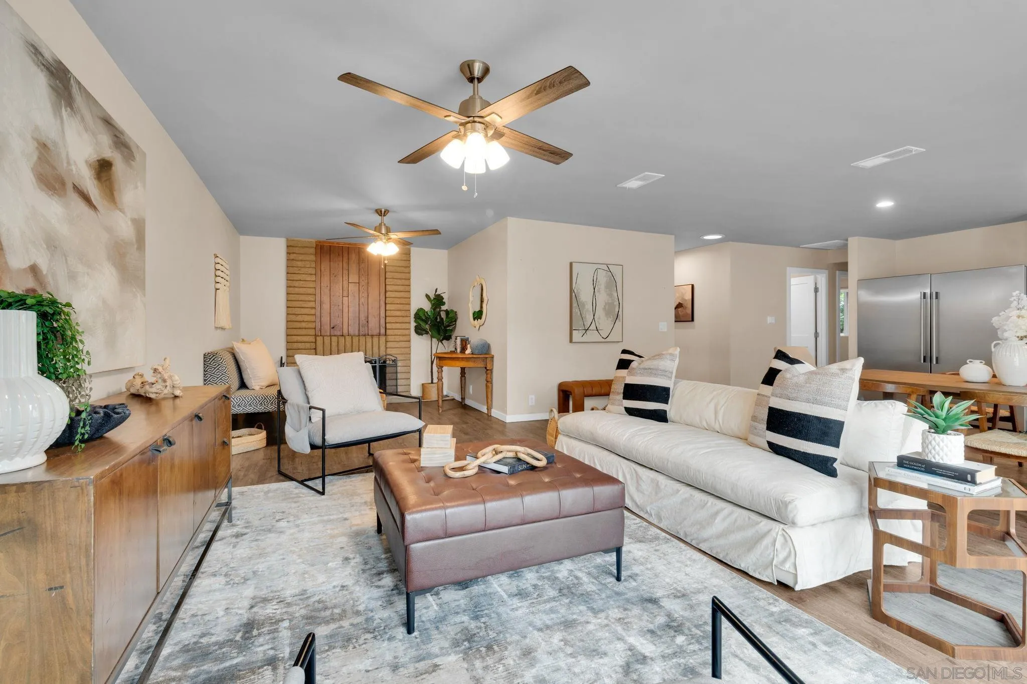 https://cdn.realtyfeed.com/cdn/127/250036714/e96f42e8d9a781f8c71aa20ecf28a908.webp