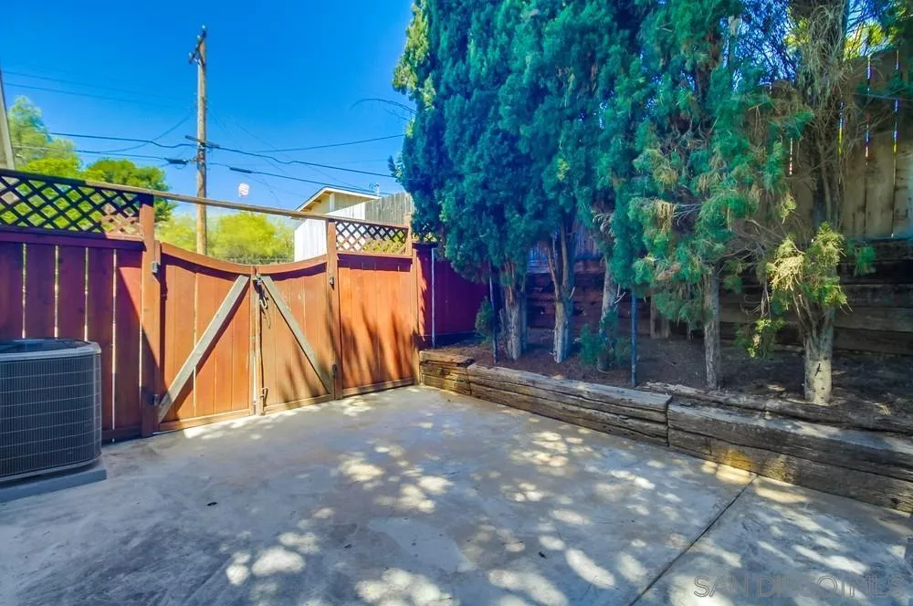 https://cdn.realtyfeed.com/cdn/127/250036715/4e036926a98e8d557f565ec8fb1ea25c.webp