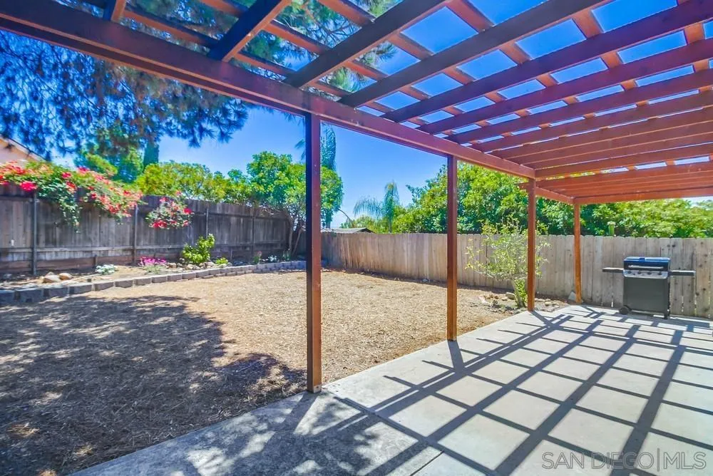 https://cdn.realtyfeed.com/cdn/127/250036715/5f69c7a0974180010c1e00e9e5279d8a.webp