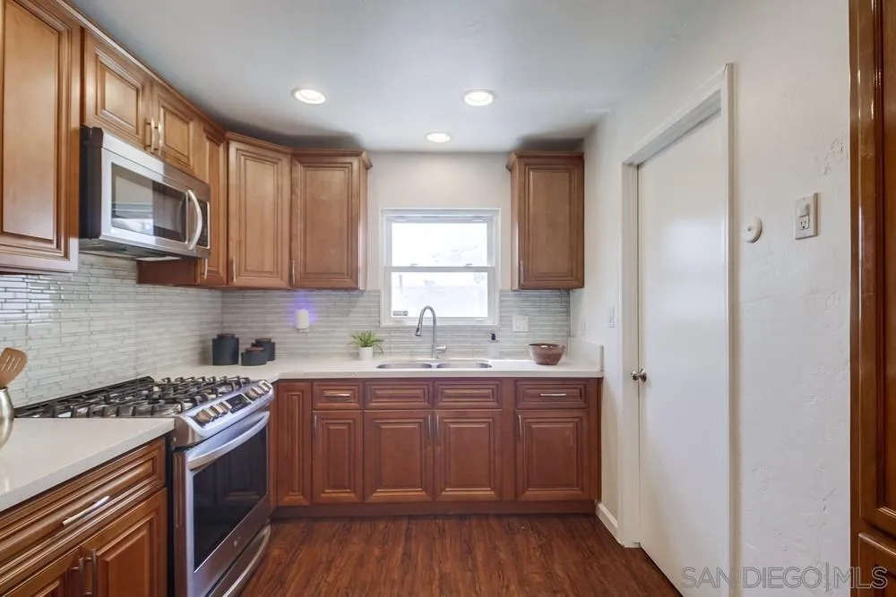https://cdn.realtyfeed.com/cdn/127/250036715/b25adad1f8fac81ad52c0b1ed34740d7.webp