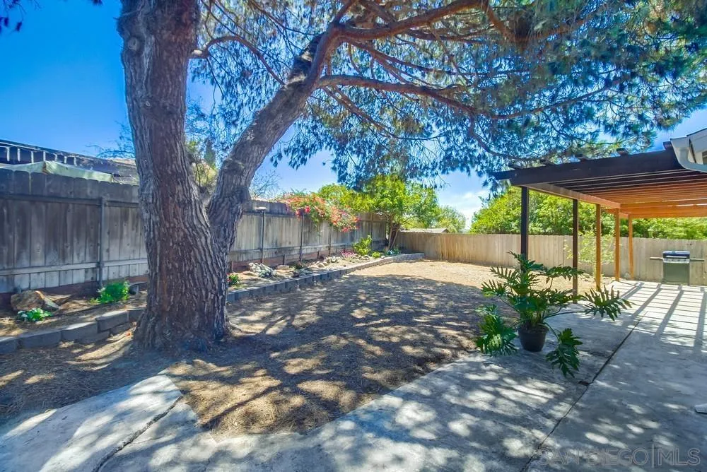 https://cdn.realtyfeed.com/cdn/127/250036715/ba39e5d02949e53b03c7aeef0fa5eb41.webp