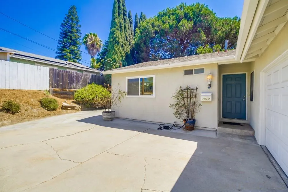 https://cdn.realtyfeed.com/cdn/127/250036715/fbe812e4e1f5e2da6acf7341a7a47185.webp