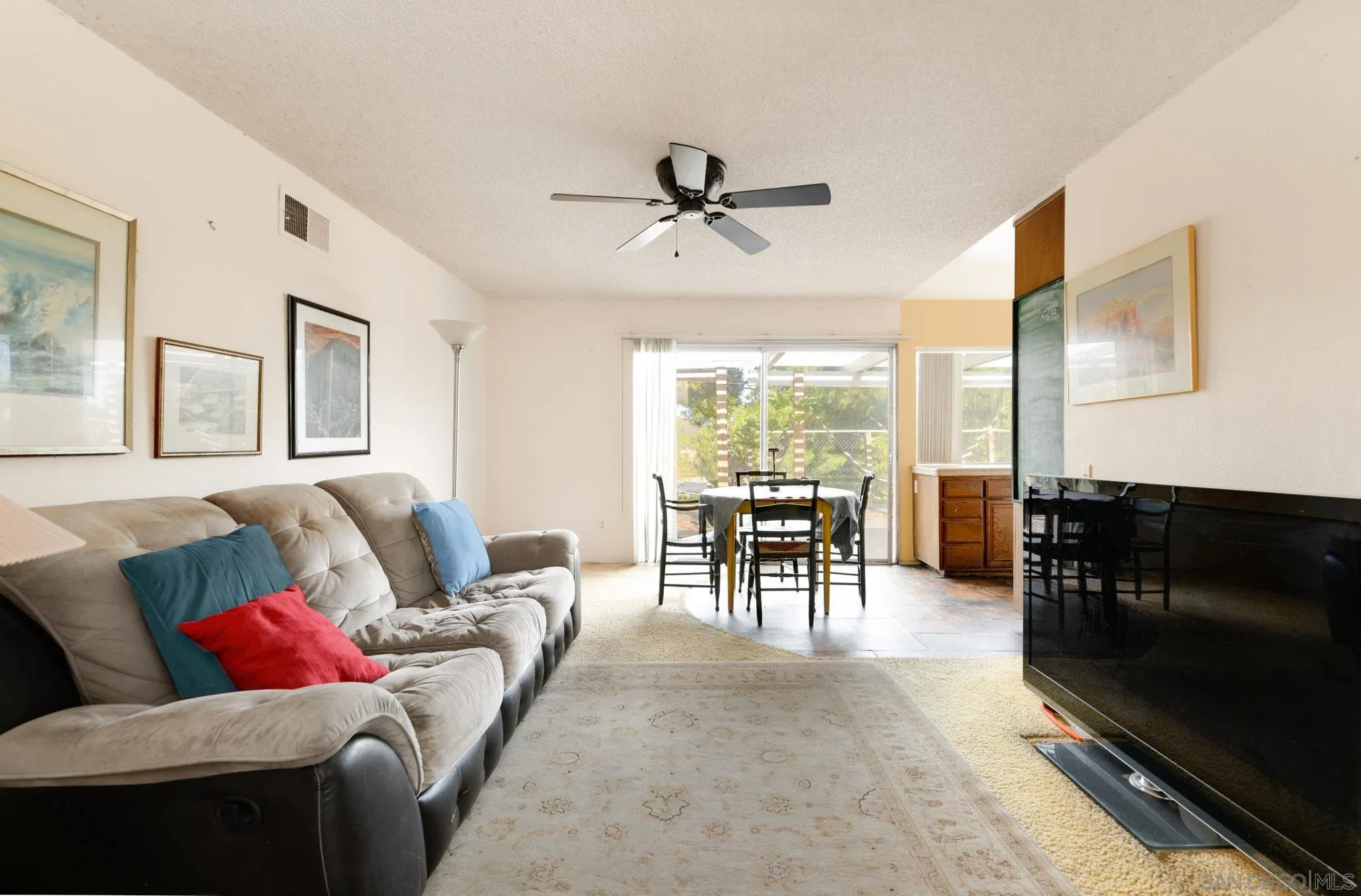 https://cdn.realtyfeed.com/cdn/127/250036717/492ddd20ee5a8515651f0fdbccca69c7.webp