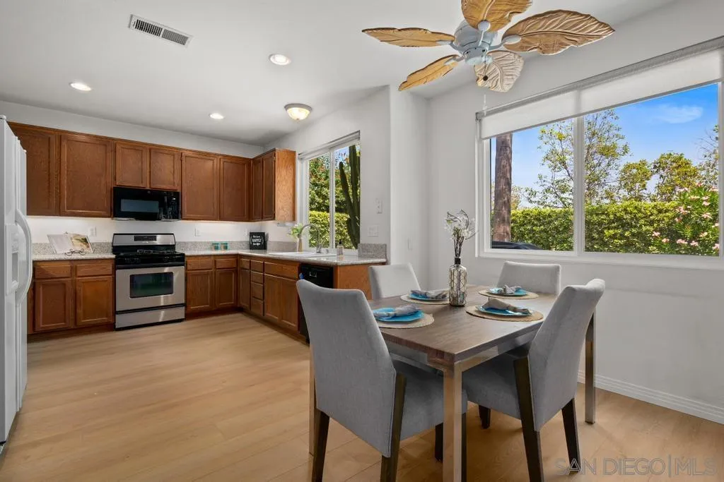 https://cdn.realtyfeed.com/cdn/127/250036718/42388c9f2cc4a634a7f5be19091cde2f.webp