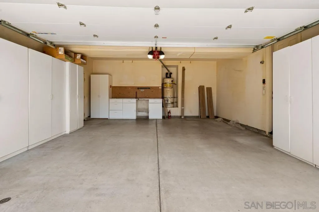 https://cdn.realtyfeed.com/cdn/127/250036718/e95aa9ce588362822539cfb0571d38f2.webp